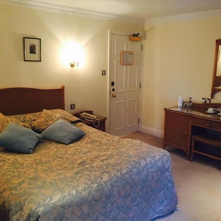 Millhouse Hotel And Riverside Restaurant Sharnbrook Buitenkant foto