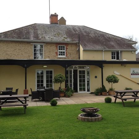 Millhouse Hotel And Riverside Restaurant Sharnbrook Buitenkant foto